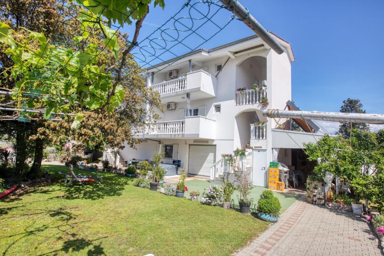 Apartments With A Parking Space Zablace, Sibenik - 4219 Екстериор снимка