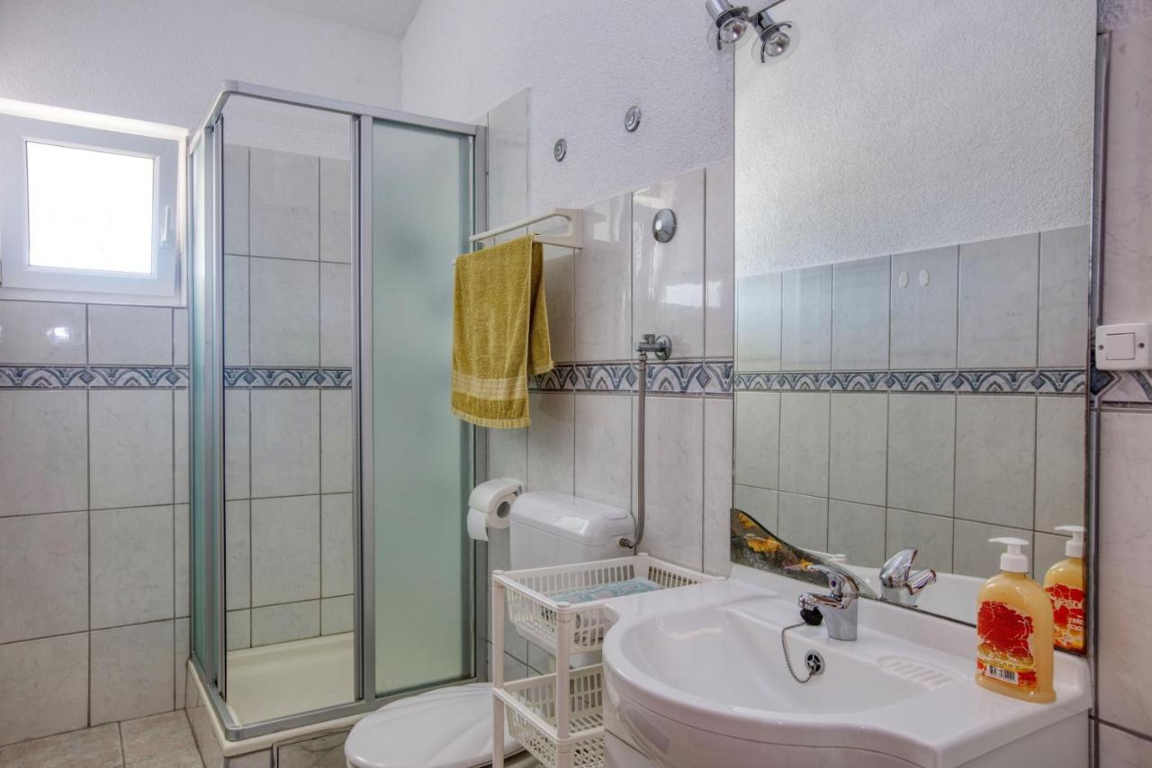 Apartments With A Parking Space Zablace, Sibenik - 4219 Екстериор снимка