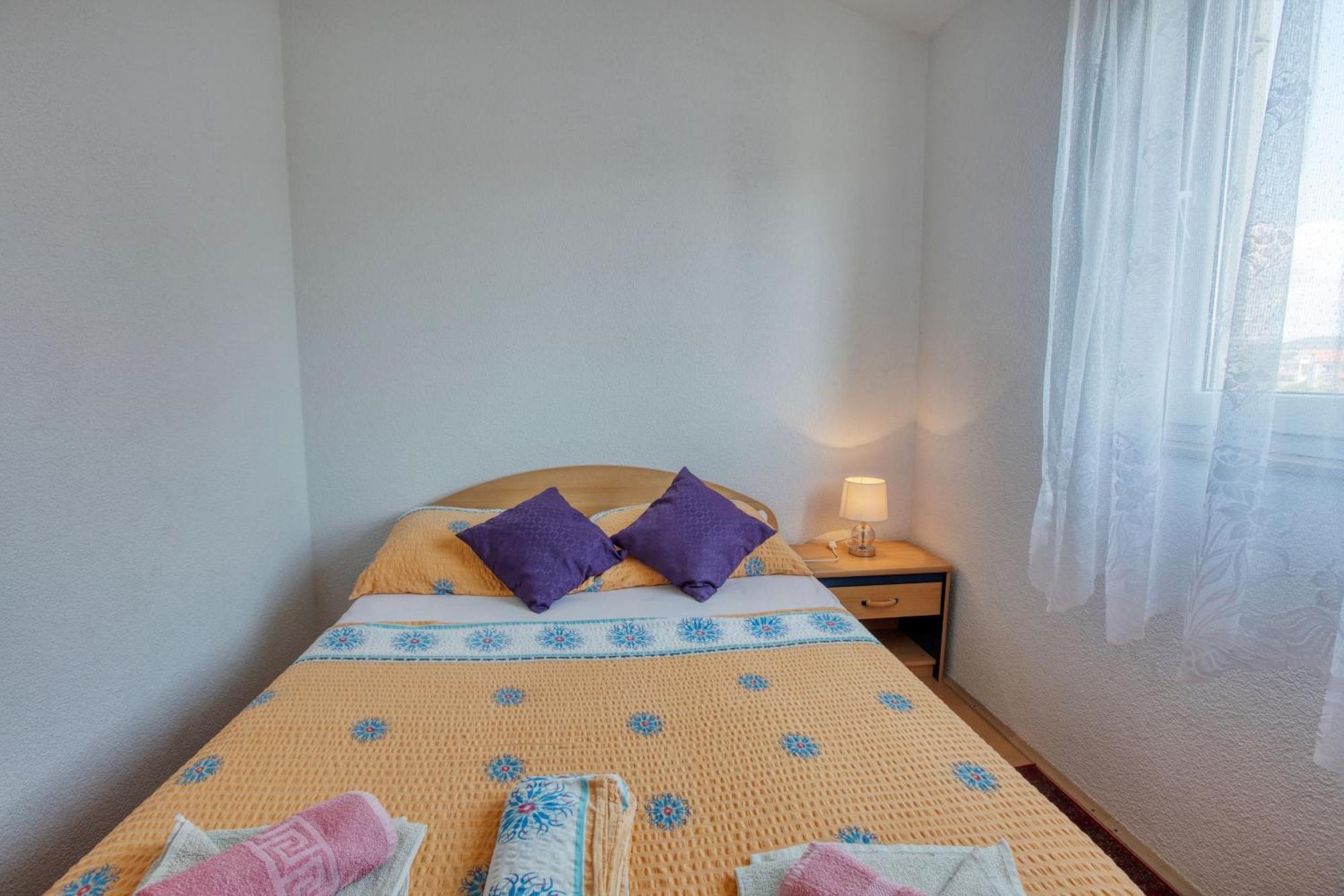 Apartments With A Parking Space Zablace, Sibenik - 4219 Стая снимка