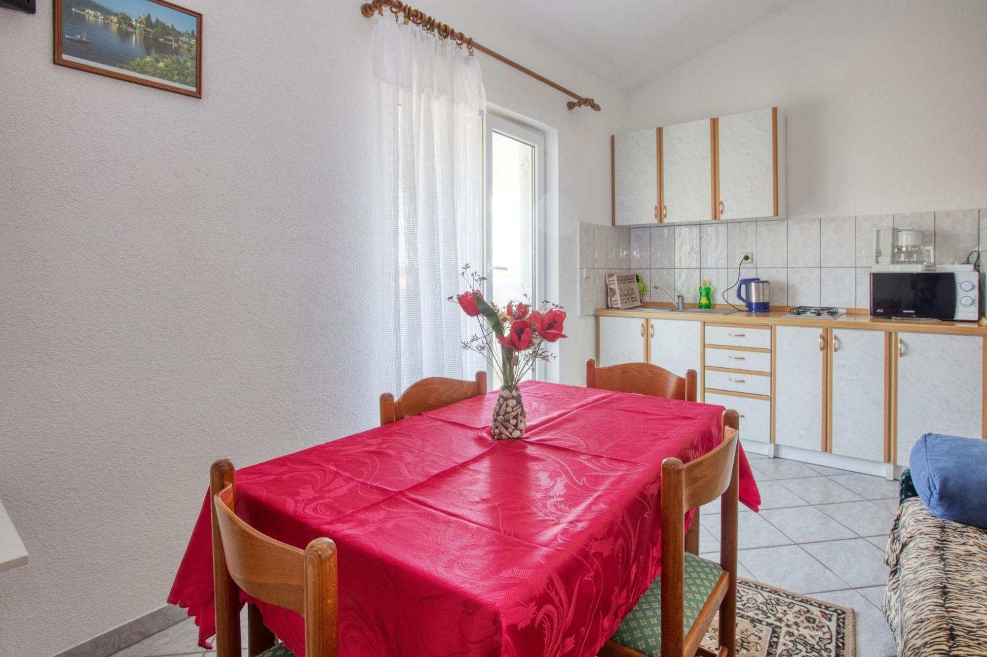 Apartments With A Parking Space Zablace, Sibenik - 4219 Стая снимка
