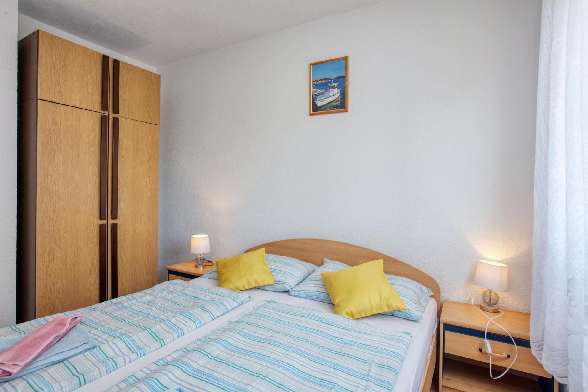 Apartments With A Parking Space Zablace, Sibenik - 4219 Стая снимка
