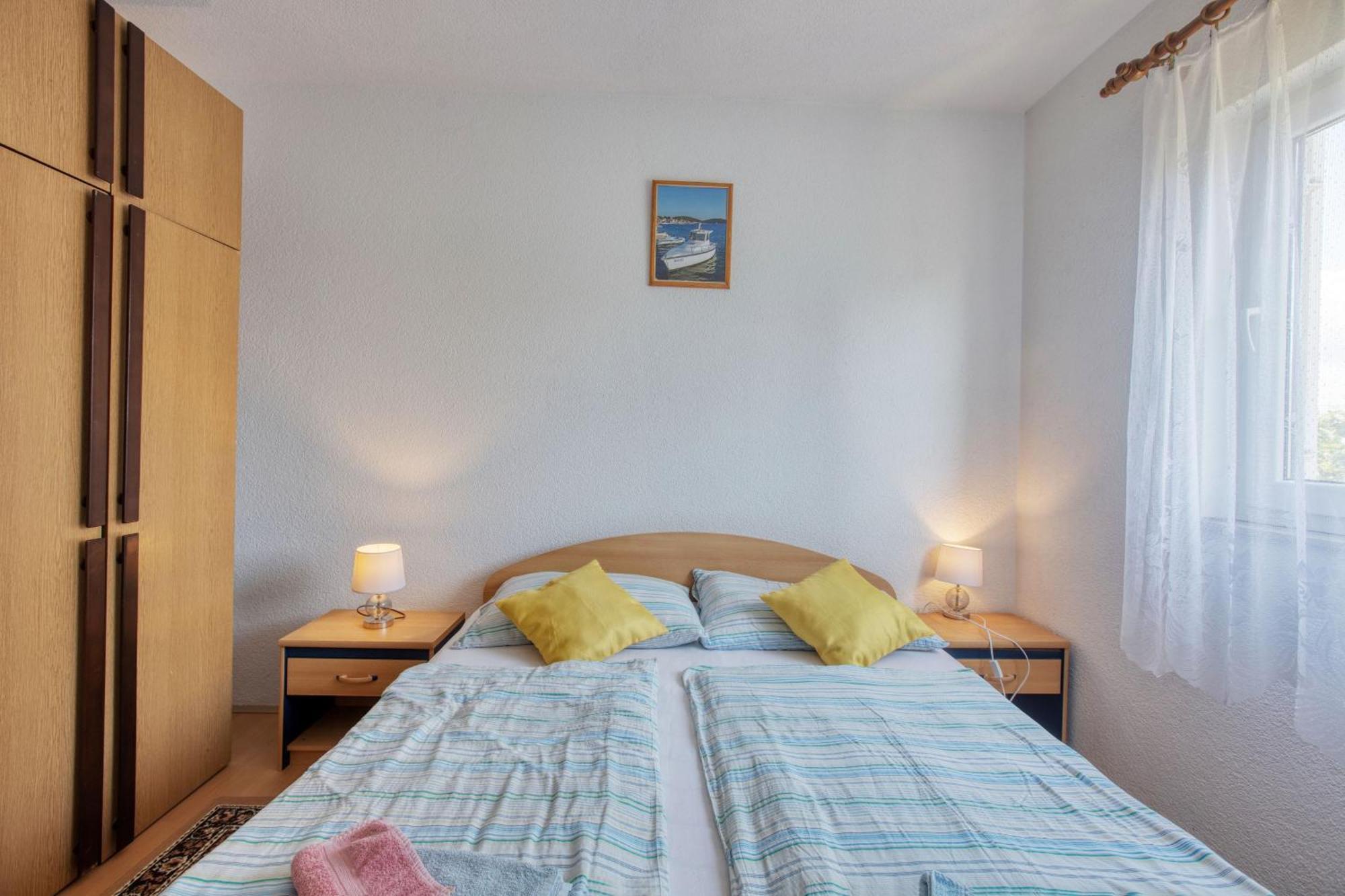 Apartments With A Parking Space Zablace, Sibenik - 4219 Стая снимка